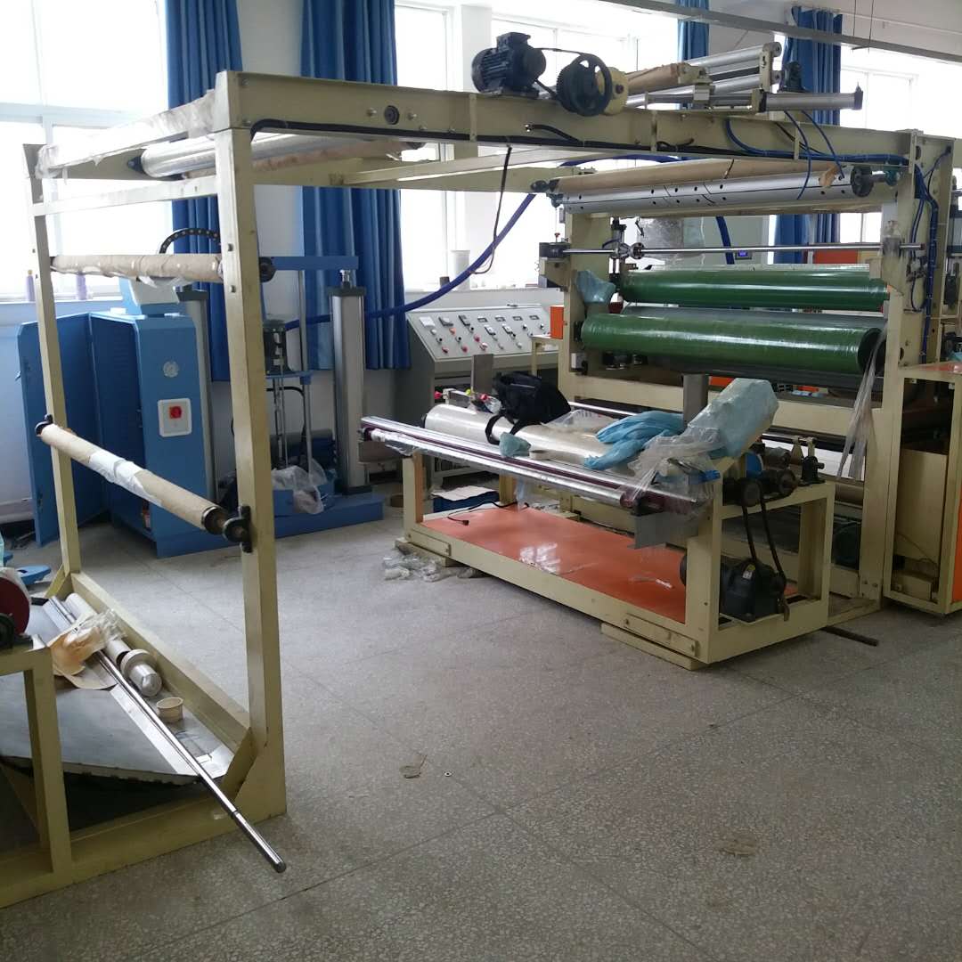 復(fù)合機廠家生產(chǎn)的復(fù)合機具有哪些特點？